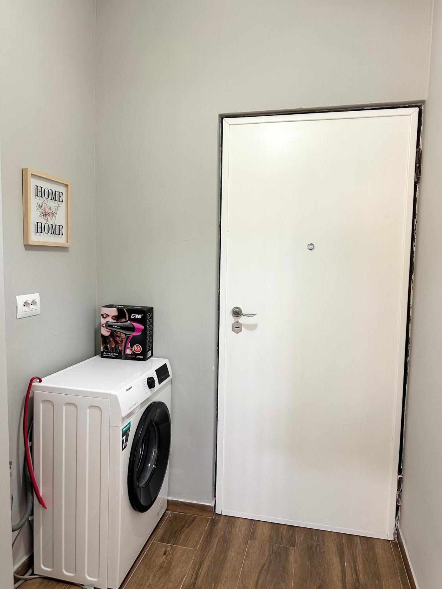 Jo-Al, New Bazaar! Apartment Тирана Екстериор снимка