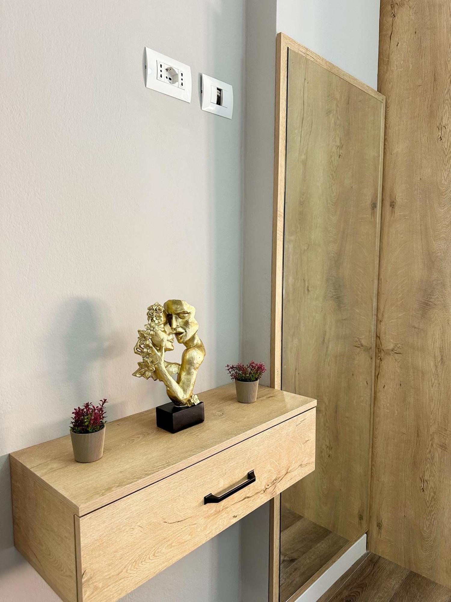 Jo-Al, New Bazaar! Apartment Тирана Екстериор снимка